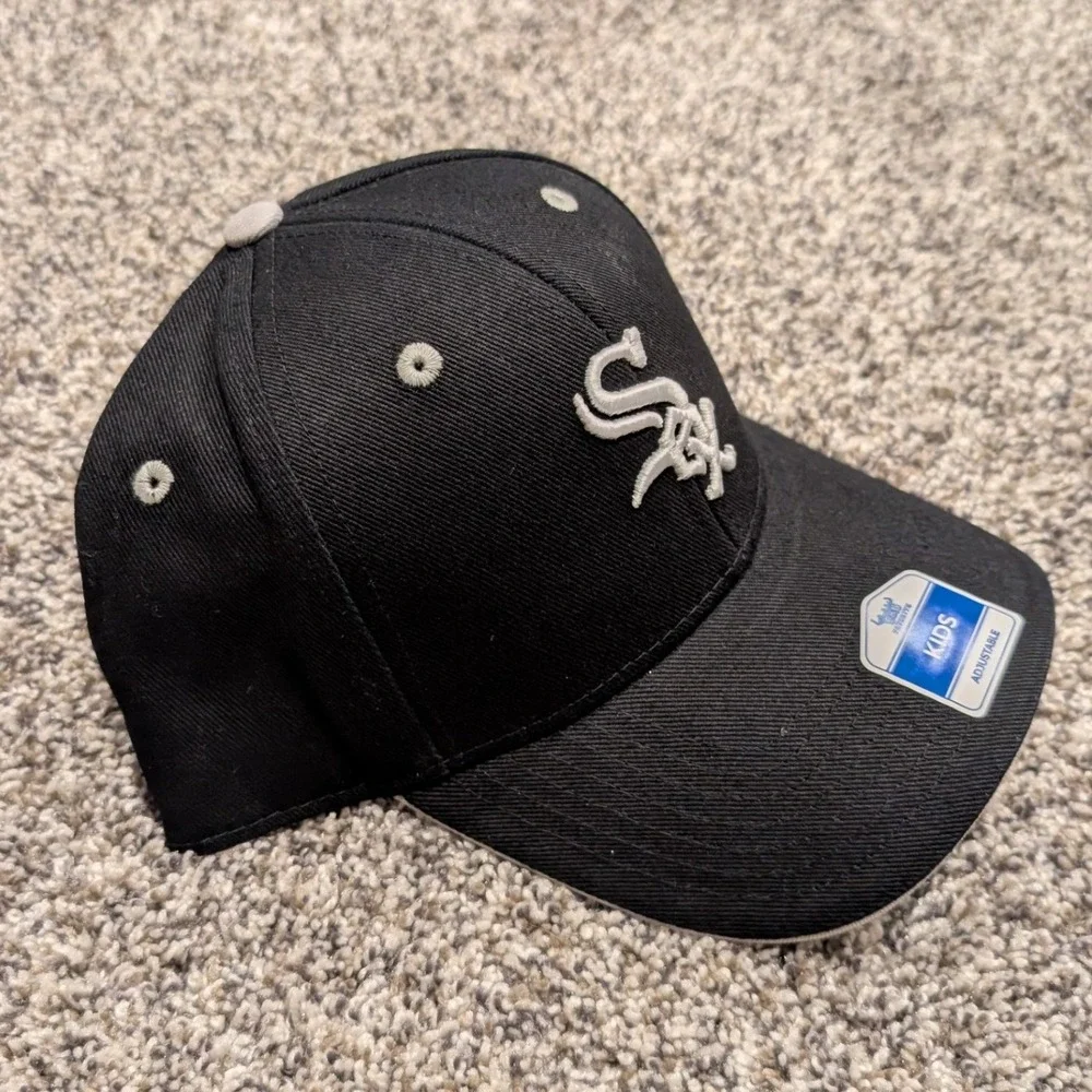 Fan Favorite Chicago White Sox Hat Kids OSFM Black NWT Adjustable Snapback MLB